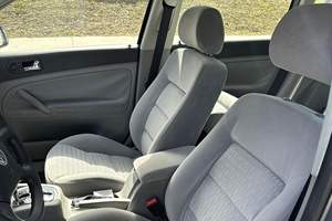 Volkswagen Passat GL 1.8T Break 2004 d'occasion en bon état, sans réserve, 23 300 miles, 1 propriétaire, turbo 4 cylindres, provenance Californie - Product Image 5