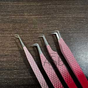 Pince à épiler isolante à 45 degrés, impression de logo personnalisée, acier inoxydable, outil de beauté, paillettes roses, extension de cils OEM - Product Image 5