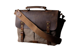 Bolso Bandolera de Cuero Hecho a Mano TrailBlazer, Edición Explorer, Cuero Crunch y Lona, para Portátil, Accesorio de Moda Exclusivo - Product Image 2