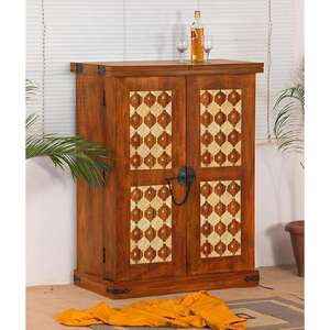 Bar en bois massif Elegant Royale avec îlots et chariots de cuisine élégants au fini laiton - Product Image 4