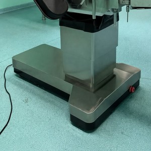 Tavolo Chirurgico Elettro-Idraulico CH-DY8300 Compatibile con C-Arm, Scorrimento Longitudinale, Carico 225kg, Flex Re-Flex, Acciaio 304, ISO CE - Product Image 4