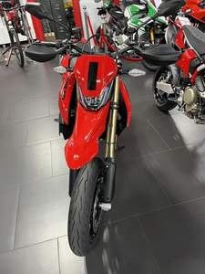 ¡Grandes Ofertas! Motocicleta Deportiva Monomarcilla Hypermotard 698 2025 en Stock - Product Image 2