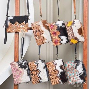 Bolso de Mano y Bandolera de Cuero Vacuno con Diseño Floral Rosa Vintage, Hecho a Mano, con Borla, para Teléfono y Monedero para Mujer - Product Image 1