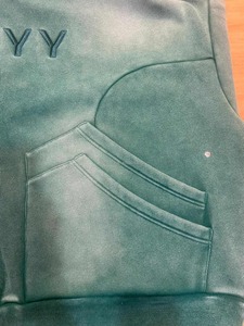 Sudadera con capucha y cremallera de algodón 100% de 350 g, estilo streetwear, con bordado 3D, efecto desgastado y corte holgado, fabricada a medida. - Product Image 6