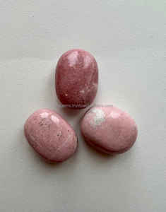 Pierre de paume en thulite rose naturelle polie, cristal de guérison - Product Image 3