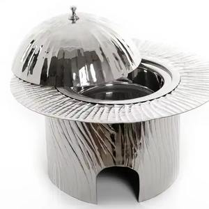 Conçu pour refléter l'héritage arabe, ce fantastique réchaud en métal allie la beauté culturelle à la fonctionnalité moderne. - Product Image 6