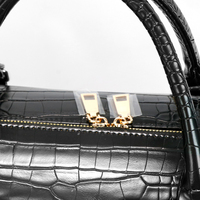 Nouveau Crocodile Print hommes grande capacité en cuir pochette sac de sport à la mode fermeture à glissière voyage et affaires sac en gros