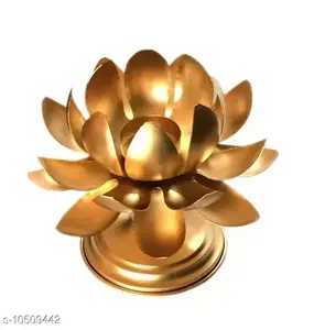 Dernière arrivée bougeoir en or personnalisé pour décoration de maison et de mariage en perles de cristal nouveau bougeoir en métal en fer - Product Image 1