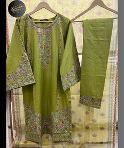 SSUMAIRA Premium Quality Pakistanais Mariage/Party Wear Brodé 3 Pièces Ensemble avec Bordure Brodée Pantalon Diamants Dupatta - Product Image 3