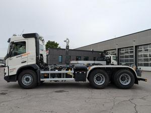 รถบรรทุกหนักมือสองคุณภาพดี ปี 2025 รุ่น Volvo FMX500 XL CAB 6x4 เกียร์อัตโนมัติ เกียร์เร็ว เครื่องยนต์ดีเซล ยูโร 6 - Product Image 3