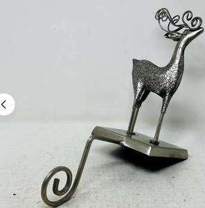 Soporte para medias de renos, hierro fundido, Metal negro, chimenea de Navidad, gancho para repisa, diseño de ciervo rústico para decoración del hogar - Product Image 3