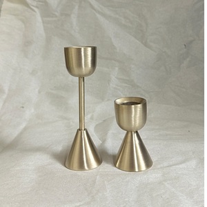 Bougeoir en métal doré pour mariage et décoration de la maison lot de 2 bougies taille personnalisée bougeoir fait main - Product Image 2