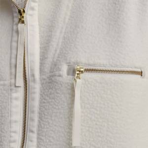 Veste Sherpa Egret surdimensionnée pour femme avec poches zippées Vêtements d'extérieur d'hiver confortables et élégants - Product Image 4