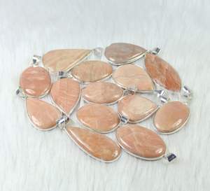 Lot de pendentifs en pierres précieuses d'amazonite orange naturelle Collier pendentif en amazonite orange Pendentif plaqué argent Bijoux en gros - Product Image 3