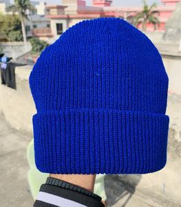 บีนี่ถักนิตติ้งสำหรับผู้ชายคุณภาพสูงปรับแต่งได้100% เหมาะสำหรับชายหาดหรือฉากธุรกิจ - Product Image 1