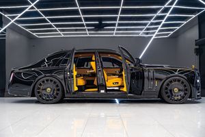 Vehículo Sedán 4D V12 Phantoms Mansorys 2026 Usado, Especificaciones Limitadas - Product Image 3