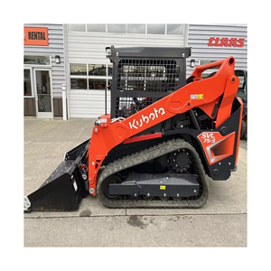 Kubota Skid Steer compatible avec plusieurs accessoires pour l'agriculture et la construction - Product Image 4