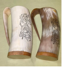 Tazas de cuerno para beber hechas a medida con diseños de tema vikingo hechos con grabado de dragón, ideales para tiendas de suministros de artesanía vikinga - Product Image 3