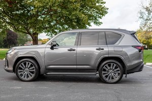 Lexus LX 600 2023 Usado en Excelentes Condiciones - Product Image 4