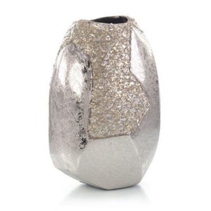 Vase à fleurs en aluminium plaqué or avec un design métallique élégant, parfait pour une table raffinée - Product Image 4