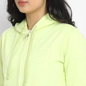 Vente en gros de sweats à capuche personnalisés pour femmes avec manches longues col à capuche vêtements de rue pour adultes pour la saison d'hiver avec logo avant - Product Image 6