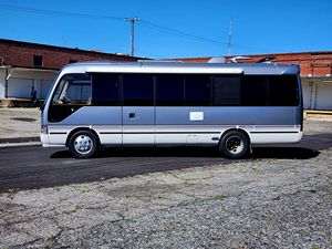 Offre exceptionnelle : Toyota Coaster 1994 RHD/LHD, prêt à être expédié - Product Image 3