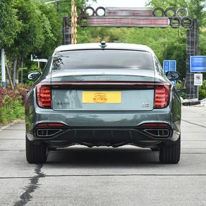 Hongqi H9 2025, berline hybride légère 48V, 2.0T, 252 ch, propulsion arrière, transmission intégrale, sièges en cuir, 4 portes, 5 places, caméra arrière, autonomie de 501 à 600 km, 90 à 110 kWh - Product Image 2