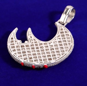 Hombres Luna en forma de boca cara colgante Iced Out personalidad Hip Hop Rock joyería - Product Image 3