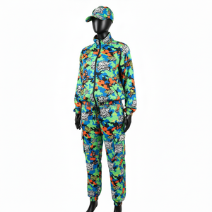 Conjunto de Chaqueta Cortavientos para Mujer, Premium, 130GSM, Ligero, Poliéster, Estampado de Camuflaje Colorido con Logotipo Personalizado por Sublimación, Talla Grande - Product Image 4