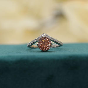 Anillo de compromiso de diamante cultivado en laboratorio de corte redondo de estilo moderno lujoso con certificado IGI de oro sólido de 14 quilates, anillo de regalo fino para mujer - Product Image 1