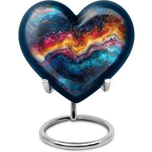 Urne coeur nébuleuse céleste Urne de crémation de style américain de 10 pouces - Product Image 1