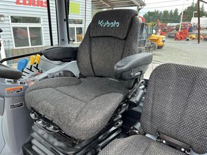 รถแทรกเตอร์ดีลักซ์ M7.152 2021 Kubota - Product Image 4