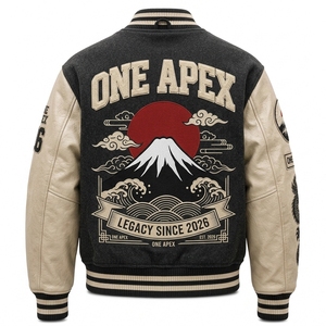 Blouson universitaire premium en cuir crème noir avec corps en laine et patchs brodés, style bomber, streetwear universitaire, personnalisable OEM ODM - Product Image 2