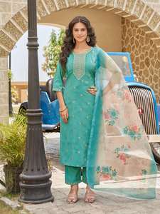 Ensembles de Kurti prêts à porter de créateur en pur coton avec dupatta à imprimé numérique pour la nouvelle collection 2025 – Costumes 3 pièces en coton pour femmes - Product Image 3