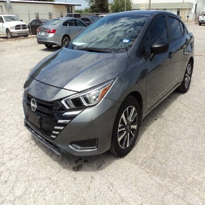 Nissan Versa 2024 en PARFAIT ÉTAT - Product Image 1
