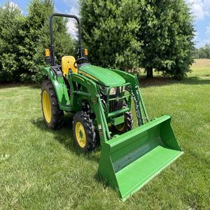 Tracteur John Deere 3035D de qualité supérieure disponible à l'achat, livraison rapide, prêt pour les tâches agricoles et d'aménagement paysager - Product Image 1