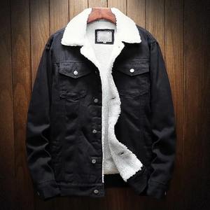 แจ็คเก็ตยีนส์ผู้ชายลายโลโก้แบบกำหนดเอง สไตล์วินเทจลำลอง ผ้าฝ้าย ดีไซน์เนอร์ คุณภาพดีที่สุด รับผลิตแบบ OEM แจ็คเก็ตและเสื้อโค้ทยีนส์ผู้ชาย - Product Image 3