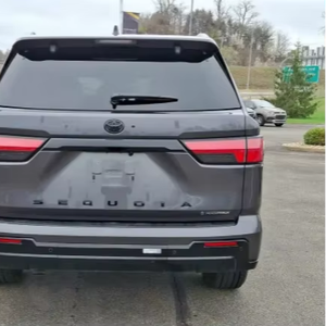 Marca Newly Used Sequoiaas Platinumm 4WD con Lefts Steeringgs Leathers Seatts Rear Cameraas - Product Image 4