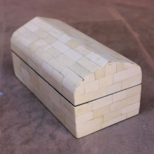 Marco Enterprises Boîte d'incrustation d'os rectangle vert Design géométrique Stockage de bijoux au meilleur prix - Product Image 1