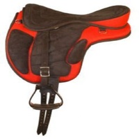 Vente en gros Selle de cheval Endurance sans arbres en cuir synthétique avec étrier Selle anglaise complète