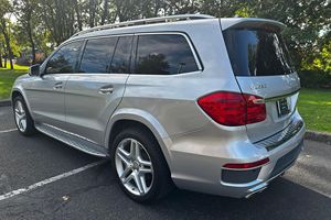 Mercedes-Benz GL550 del 2013, usado en buen estado. - Product Image 2