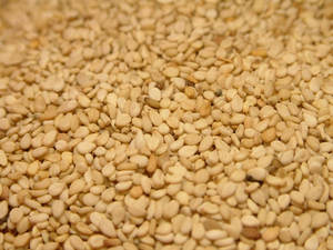 Graines de sésame blanches séchées OGM d'origine britannique, fournisseur fiable avec des prix compétitifs et des réductions avantageuses - Product Image 3