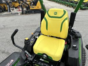 Cortadora de Césped John Deere Z920M 2025 de Grado Industrial, Motor de 4 y 2 Tiempos de 190cc, con Caja Recolectora de 300L - Product Image 6