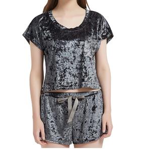 Offre Spéciale Survêtement en velours personnalisé pour femmes Ensembles courts Respirant Bas quantité minimale de commande Logo personnalisé Survêtement en velours Ensembles courts pour femmes - Product Image 2