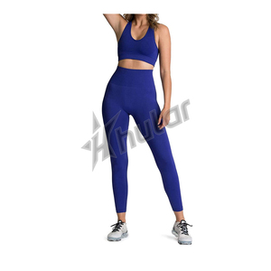 Conjunto de mallas deportivas transpirables personalizables para mujer, equipo de entrenamiento de Yoga con patrón sólido, corto para gimnasio sostenible - Product Image 6
