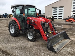 รถแทรกเตอร์เดิน4WD แมสซีย์เฟอร์กูสัน1835ม. 2021พร้อมส่วนประกอบเครื่องยนต์หลัก - Product Image 3