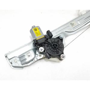 VENTANILLA TRASERA ELÉCTRICA IZQUIERDA HYUNDAI Kona Serie 83401-J9000 (17>) - Product Image 3