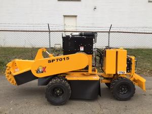 Trituradora de tocones de 3 puntos con 34 dientes de carburo (eje PTO incluido con embrague deslizante) para tractor de 15-45 hp, bomba de motor digital Carlton 7015 - Product Image 4