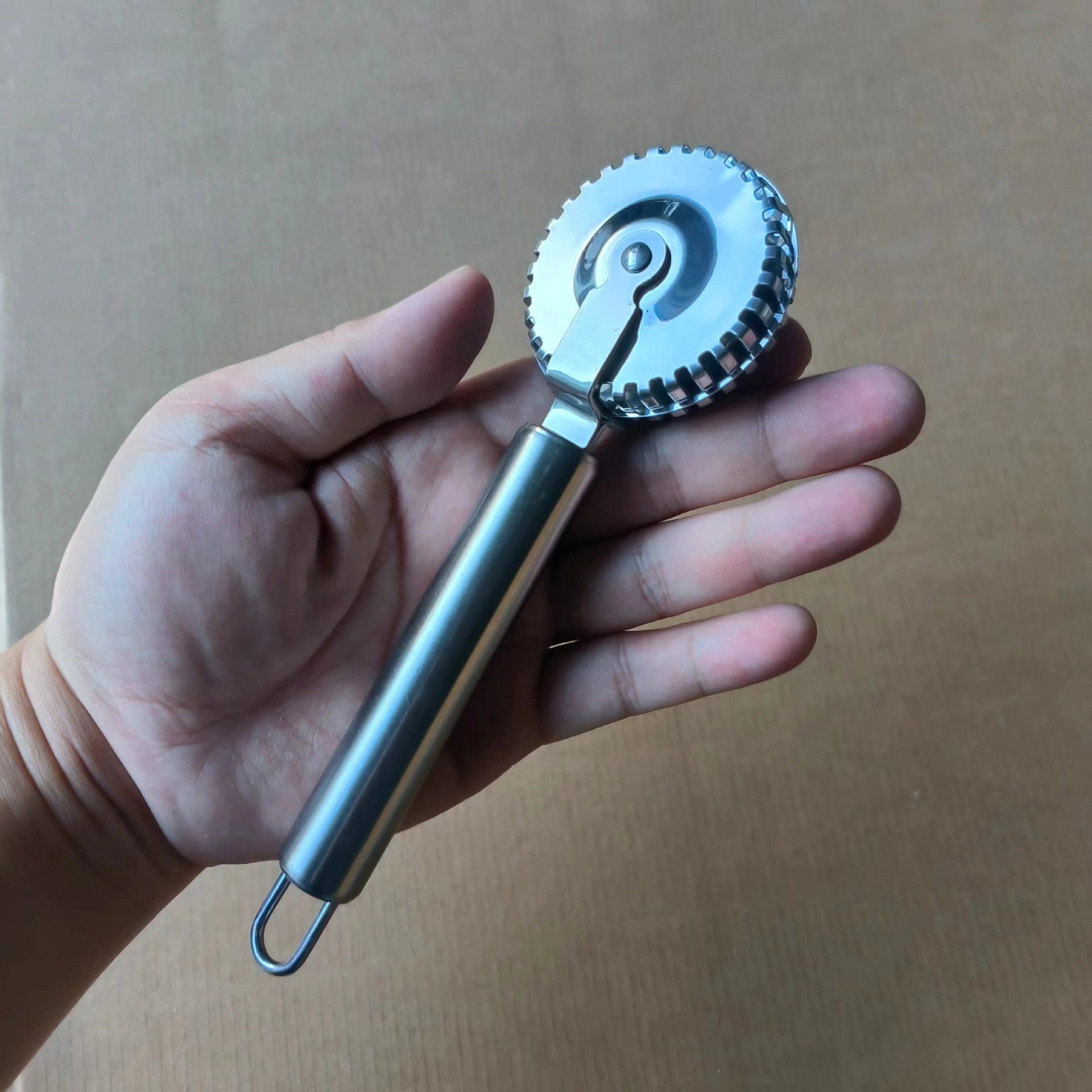 Coltello per goffratura bordi