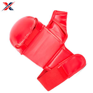 Gants de karaté et de boxe en cuir PU rouge personnalisés pour adultes Design unique Tissu souple pour l'entraînement - Product Image 6